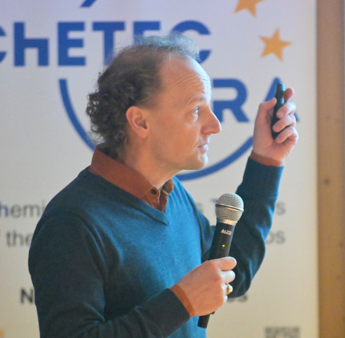 Prof. Andreas Korn